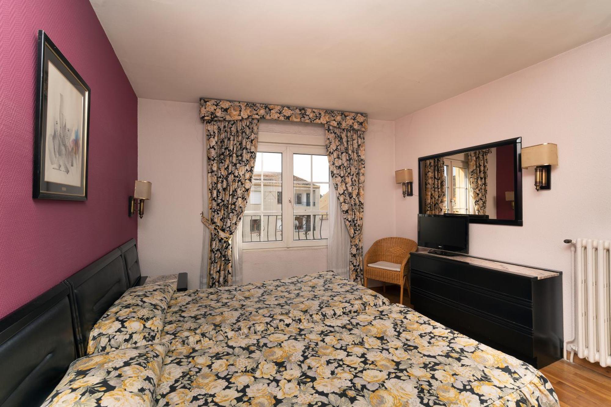 Hotel Tall de Conill Capellades Esterno foto