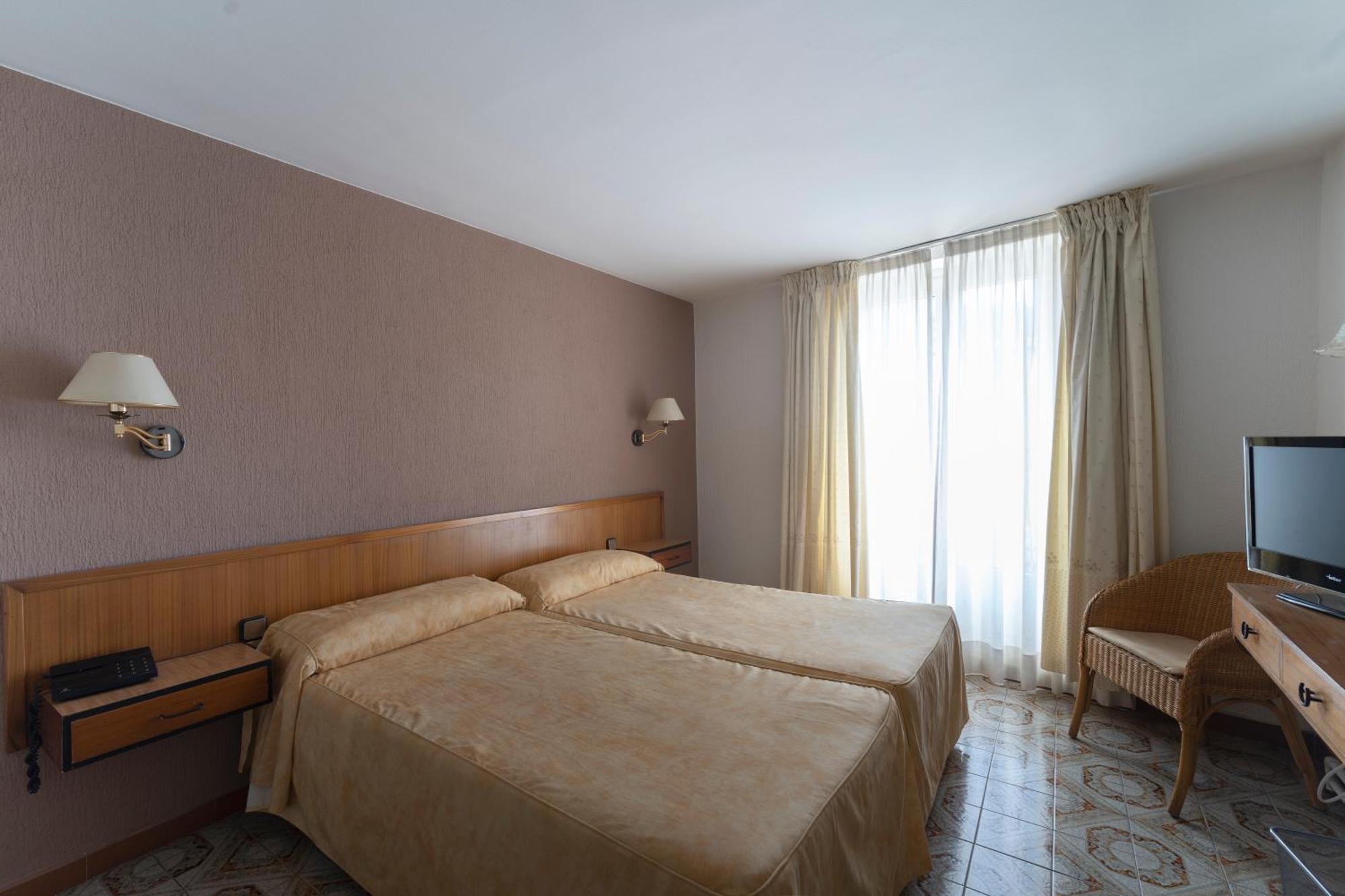 Hotel Tall de Conill Capellades Esterno foto
