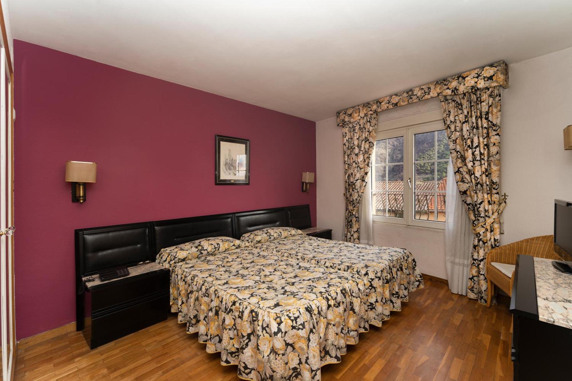 Hotel Tall de Conill Capellades Esterno foto
