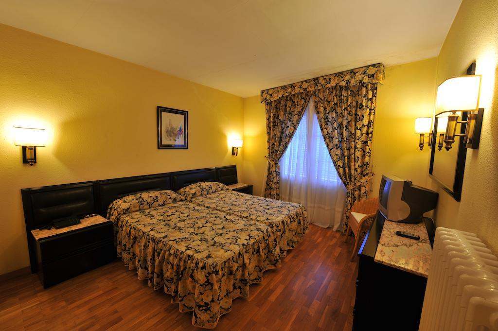 Hotel Tall de Conill Capellades Camera foto